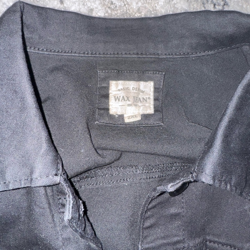 Black crop Jean jacket - Picture 3 of 3